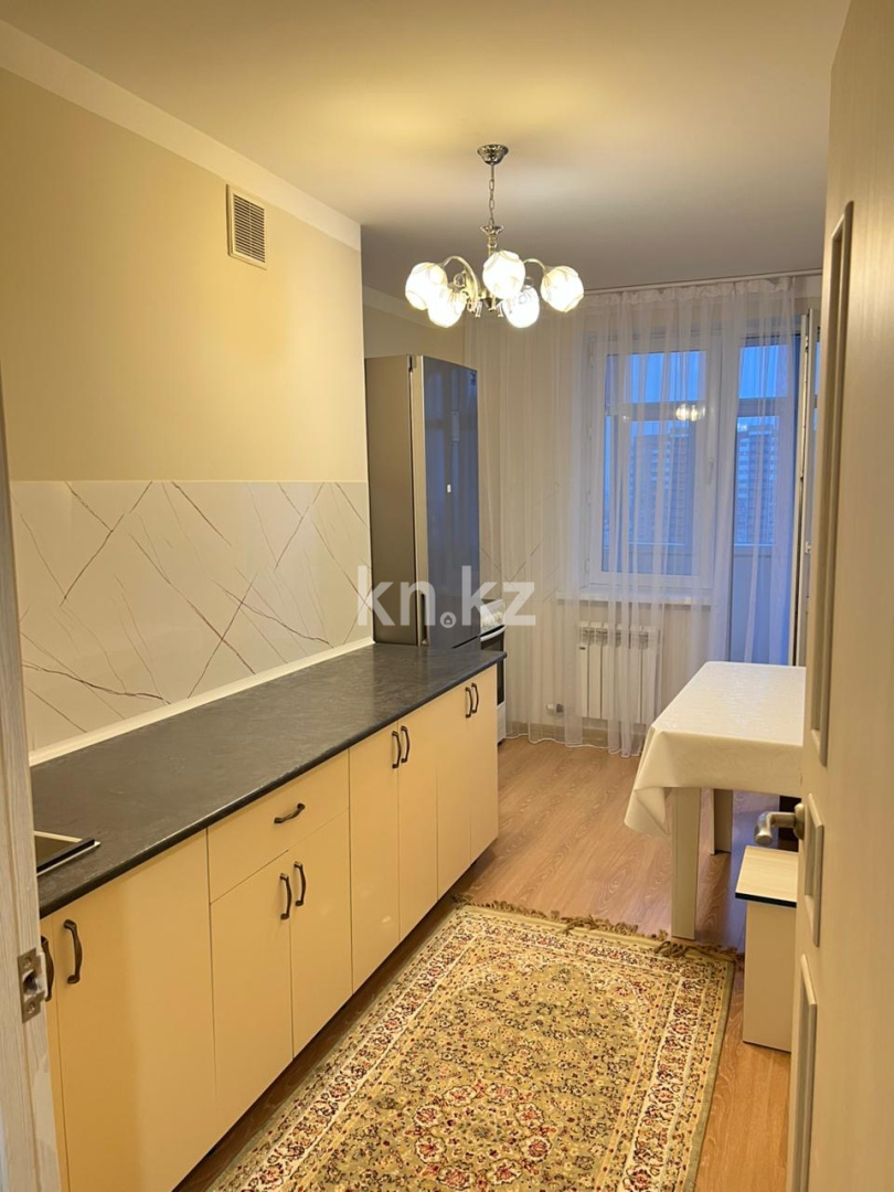 Аренда 1-комнатной квартиры, 36 м², пр. Кудайбердыулы, дом  2В - Аренда  однокомнатных квартир помесячно в Астане с фото фото 1 из 4
