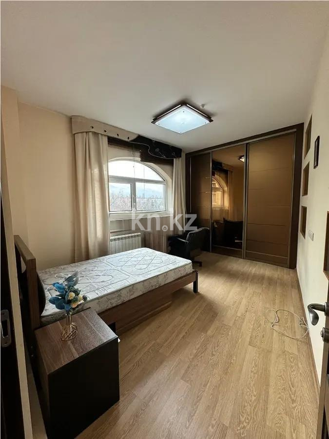 Продажа 4-комнатной квартиры, 114 м², ул. Ходжанова, дом  78 в Алматы - фото 3