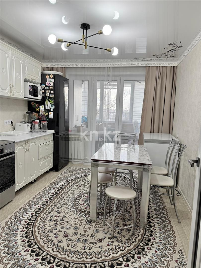 Продажа 3-комнатной квартиры, 65 м², мкр-н 18 - Продажа квартир в Караганде фото 5 из 13