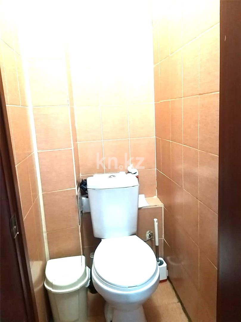 Продажа 2-комнатной квартиры, 56 м², мкр-н Голубые Пруды в Караганде - фото 13