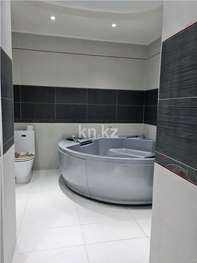 Продажа 2-комнатной квартиры, 72 м², ул. Кекилбайулы, дом  270/1 в Алматы - фото 3