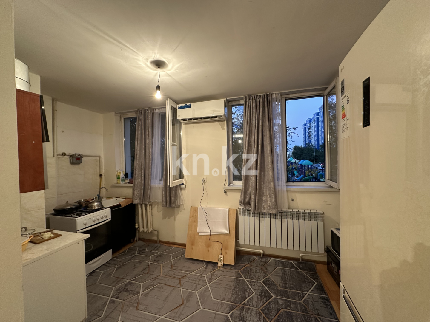 Продажа 3-комнатной квартиры, 70 м², мкр-н Нурсат-2, дом  43 - Продажа квартир в Шымкенте фото 10 из 16