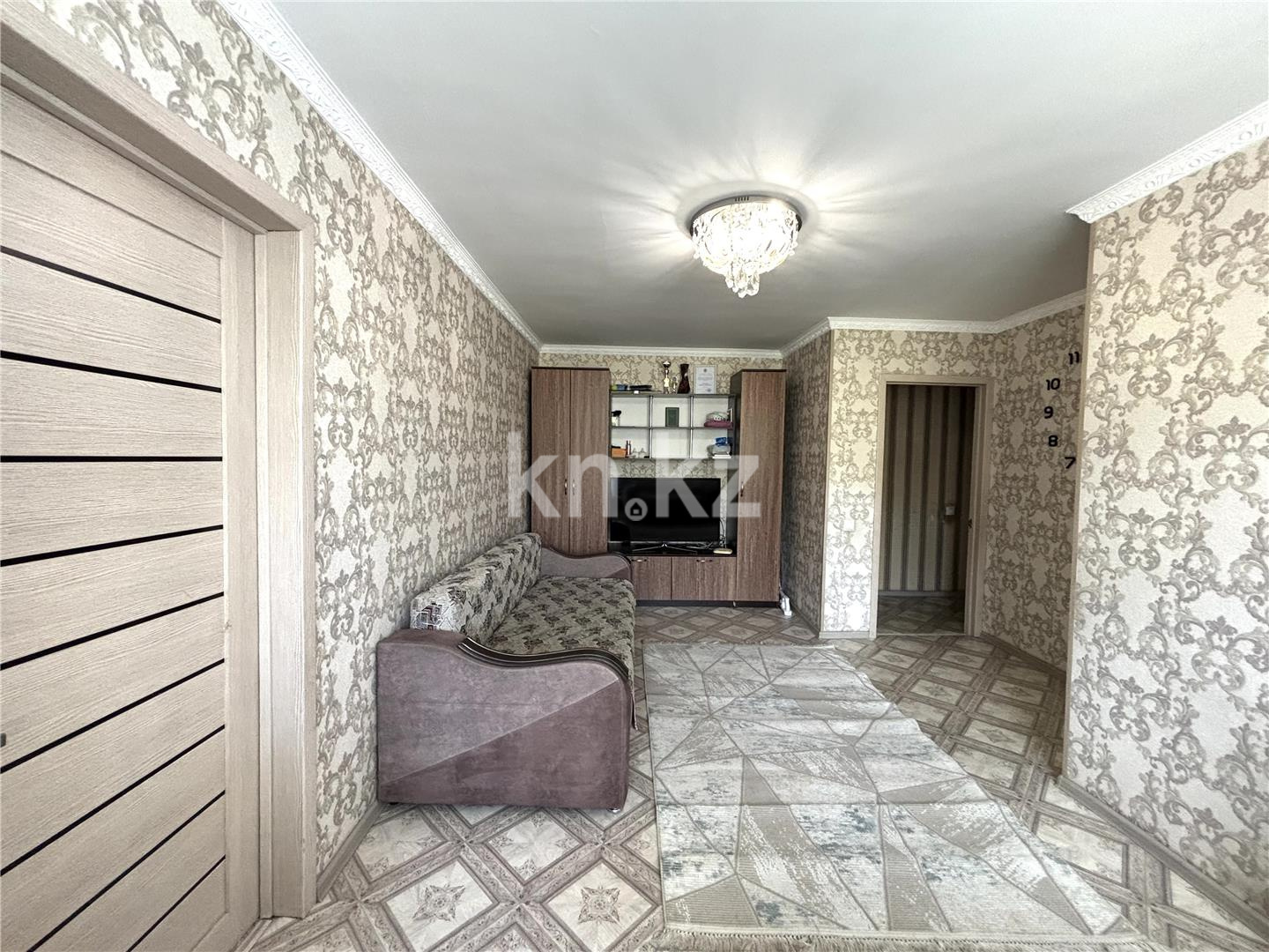 Продажа 2-комнатной квартиры, 45 м², ул. Зелинского, дом  28/3 - Продажа квартир в Караганде фото 1 из 19