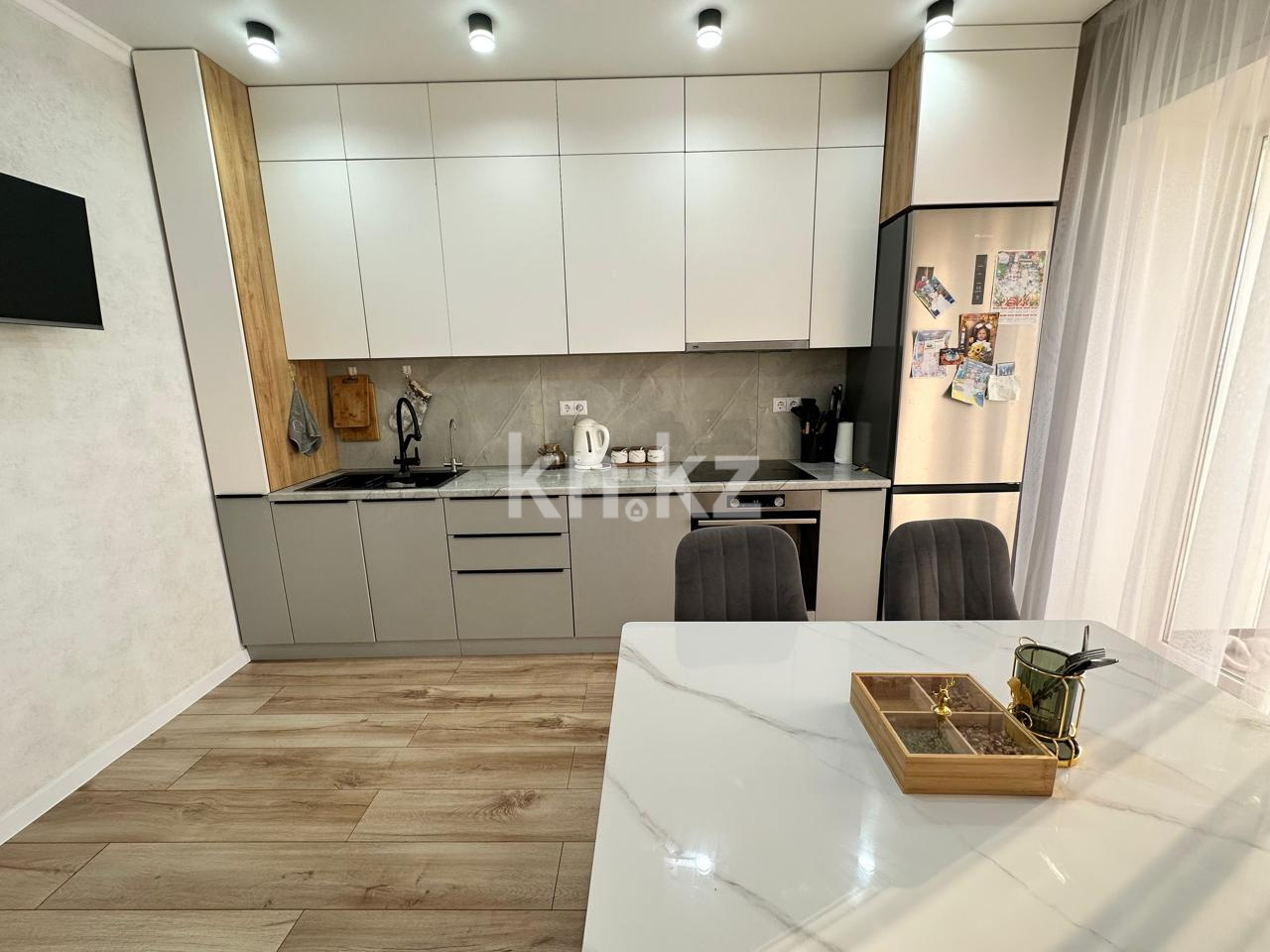 Продажа 3-комнатной квартиры, 81 м², ул. Муканова в Караганде - фото 2