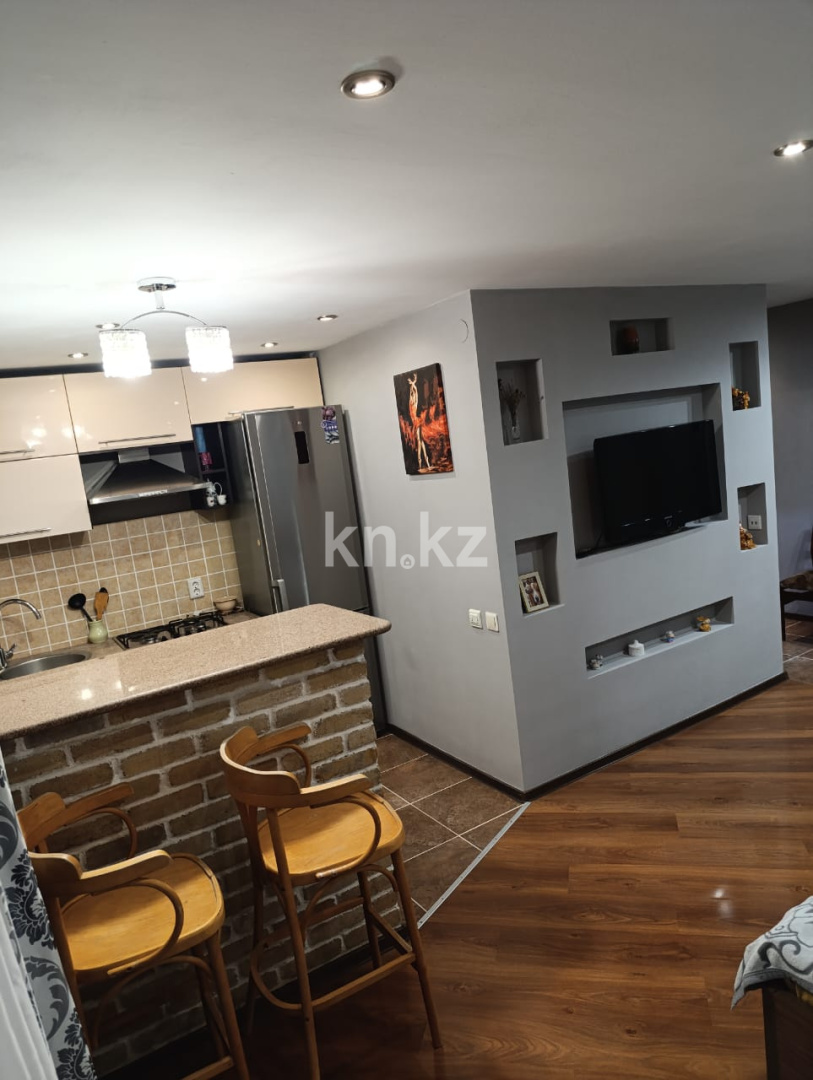 Аренда 1-комнатной квартиры посуточно, 33 м², ул. Ержанова, дом  47/2 - Аренда  однокомнатных квартир посуточно в Караганде без посредников фото 7 из 8