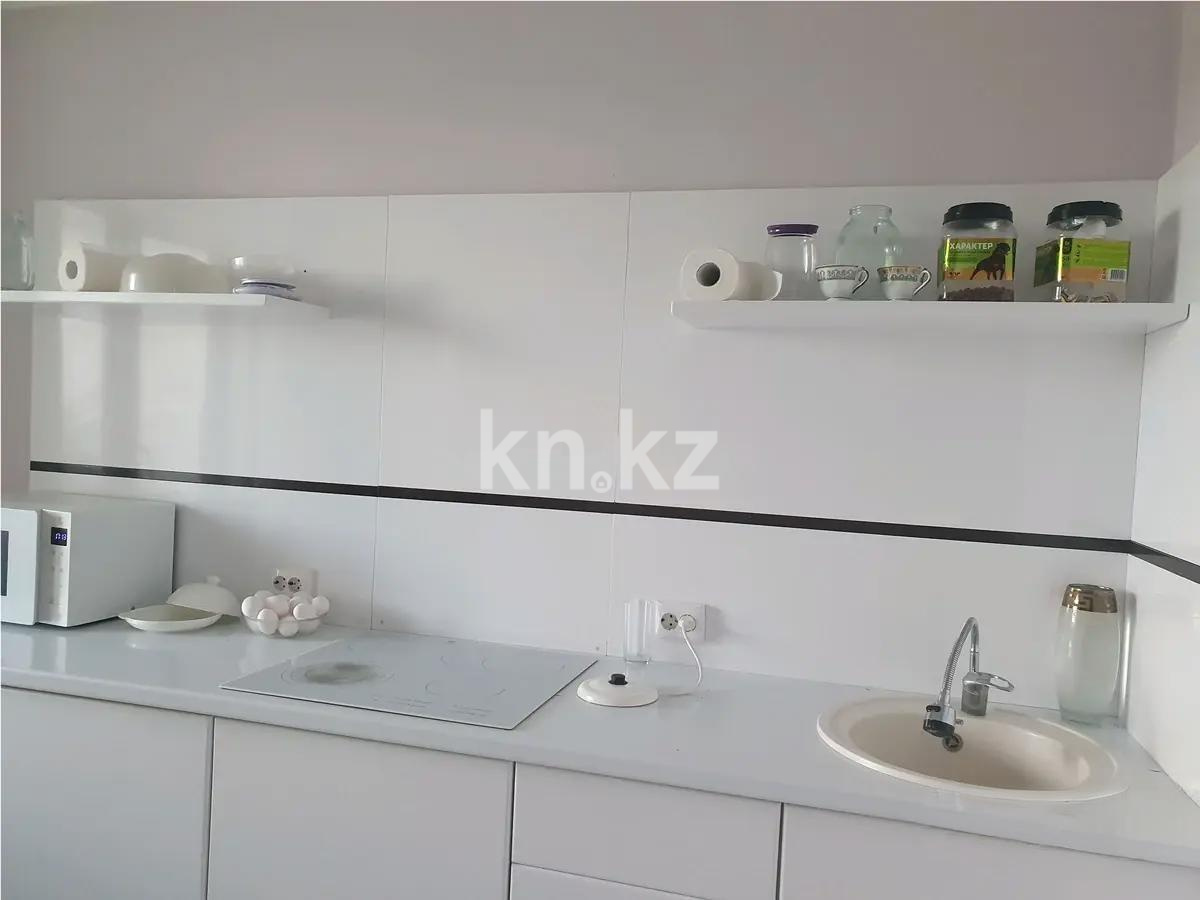Продажа 1-комнатной квартиры, 46 м², ул. Кенесары, дом  70 в Астане - фото 2