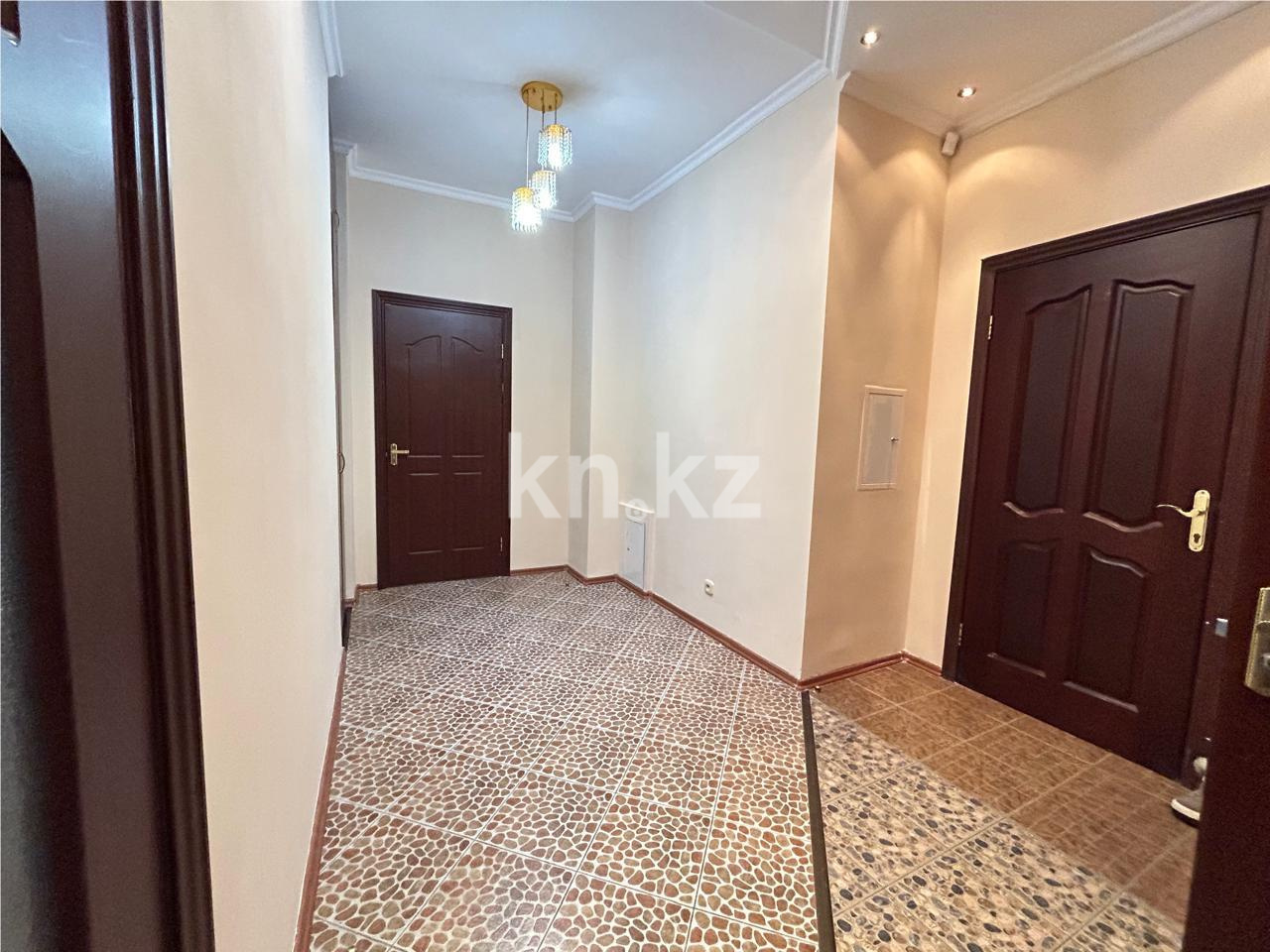 Продажа 3-комнатной квартиры, 100 м², ул. Габдуллина в Астане - фото 16