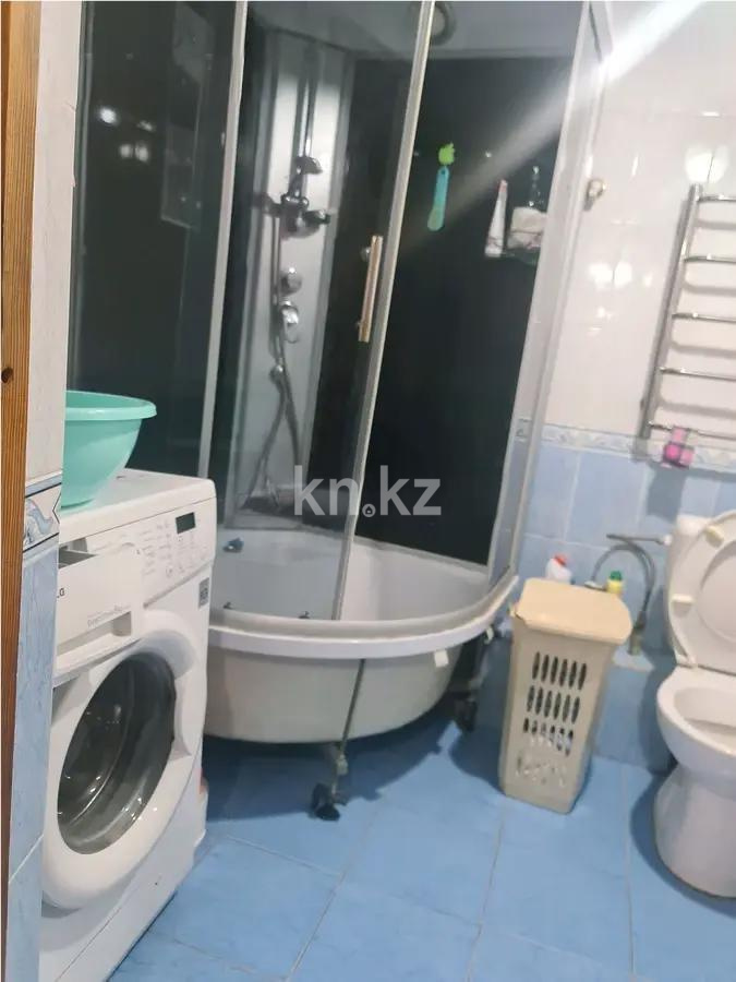 Продажа 4-комнатной квартиры, 76 м², пр. Абылай хана, дом  59 - Продажа квартир в Алматы фото 4 из 4