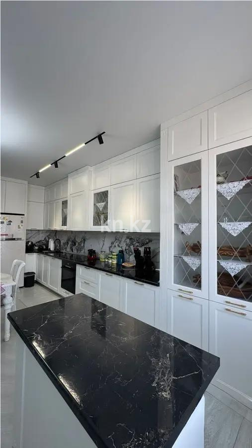 Продажа 4-комнатной квартиры, 125 м², ул. Сатпаева, дом  90/58 в Алматы - фото 2