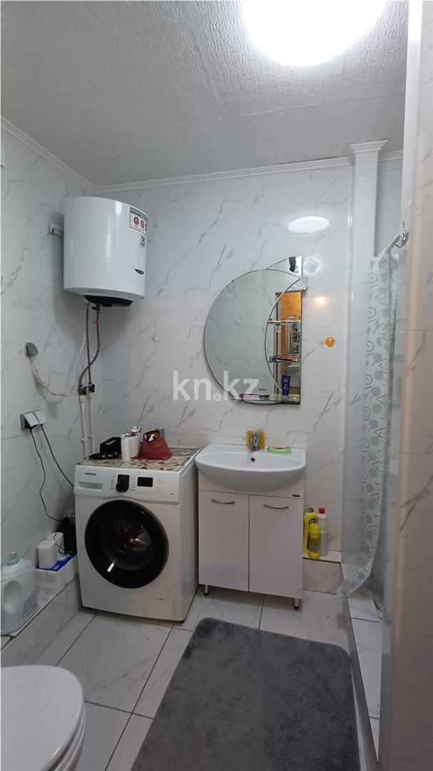 Продажа 3-комнатной квартиры, 55 м², мкр-н 13 в Караганде - фото 9