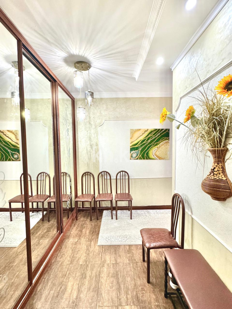 Продажа 4-комнатной квартиры, 140 м², ул. Иманбаевой, дом  7 в Астане - фото 2