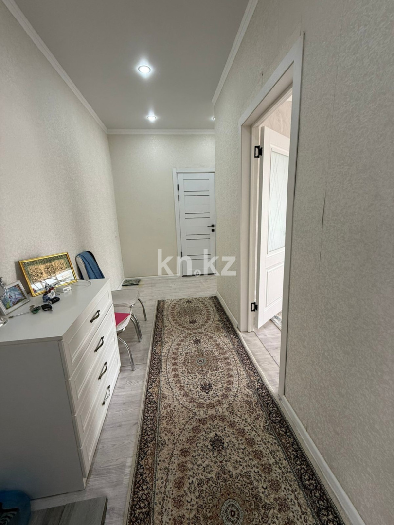 Продажа 2-комнатной квартиры, 62.8 м² - Продажа квартир в кирпичном доме в Уральске фото 5 из 9