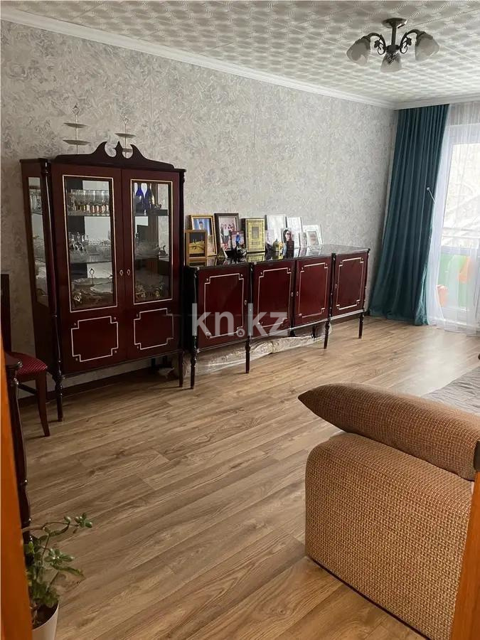 Продажа 3-комнатной квартиры, 62 м², пр. Строителей, дом  9 - Продажа  трехкомнатных квартир в Караганде без посредников фото 1 из 4