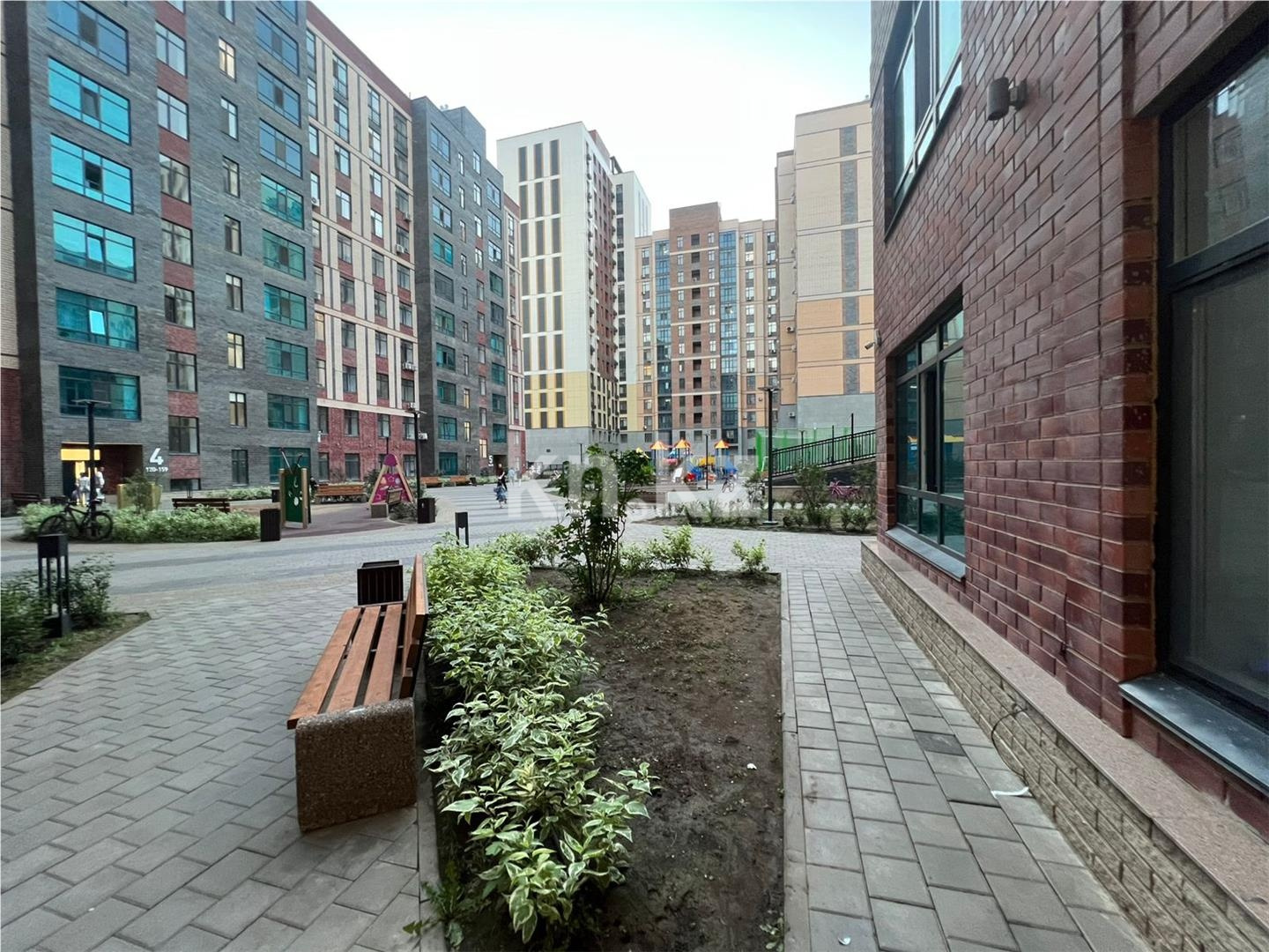 Продажа 4-комнатной квартиры, 97 м² в Караганде - фото 20