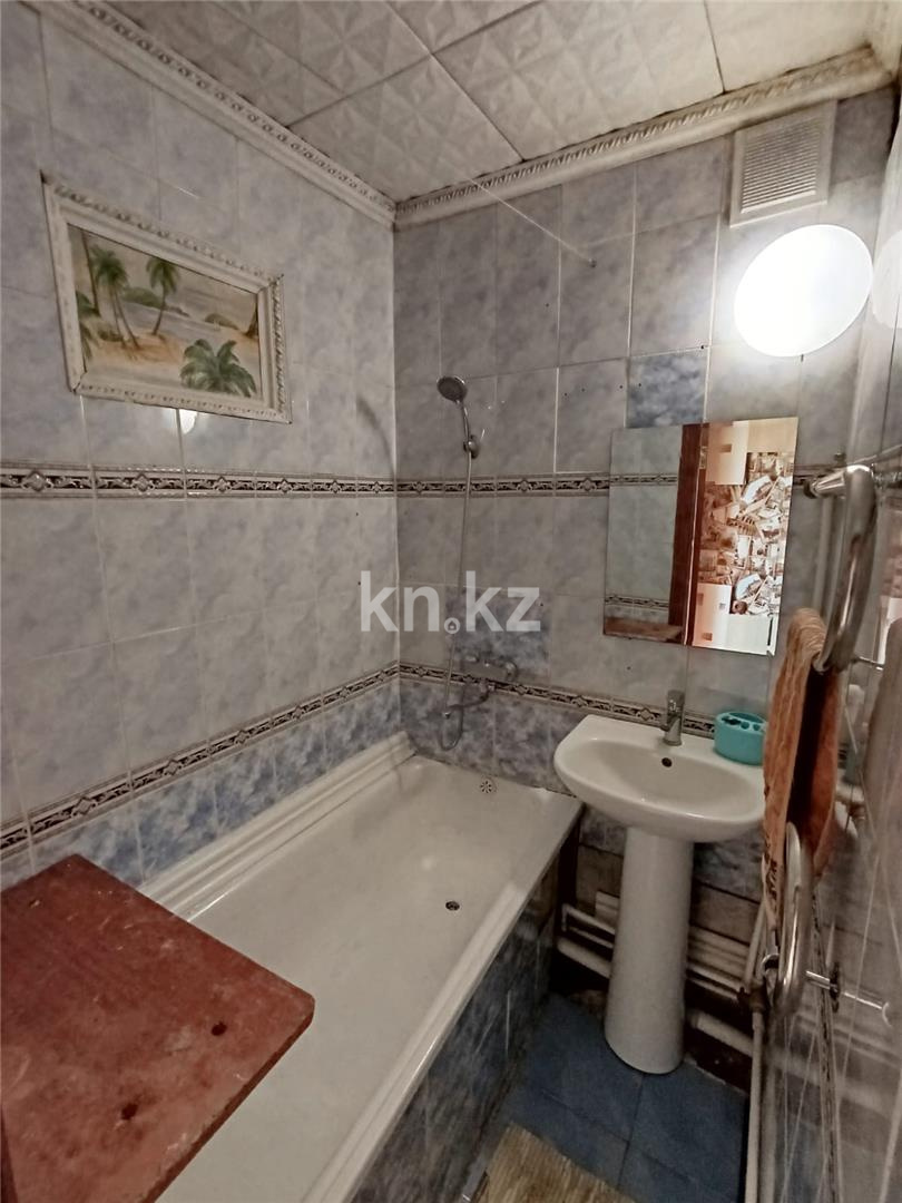 Продажа 3-комнатной квартиры, 52 м², ул. Локомотивная, дом  139а в Караганде - фото 5