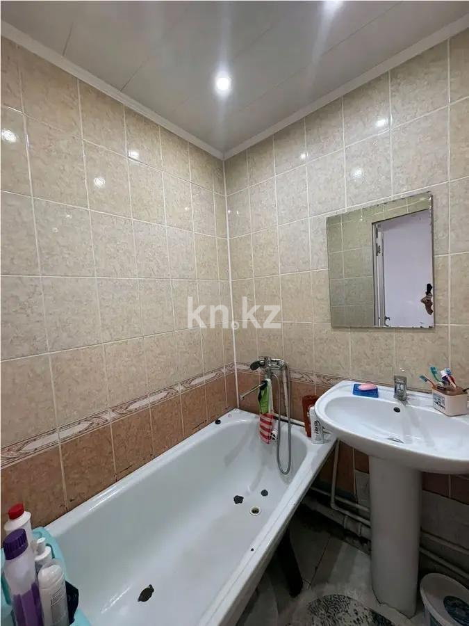 Продажа 2-комнатной квартиры, 45 м², 14-й мкр., дом  22 - Продажа квартир в Караганде с фото фото 4 из 6