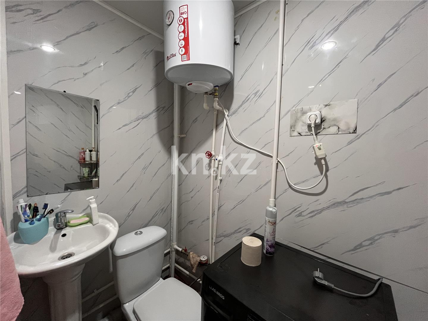 Продажа 3-комнатной квартиры, 58 м², мкр-н 14, дом  16 в Караганде - фото 10