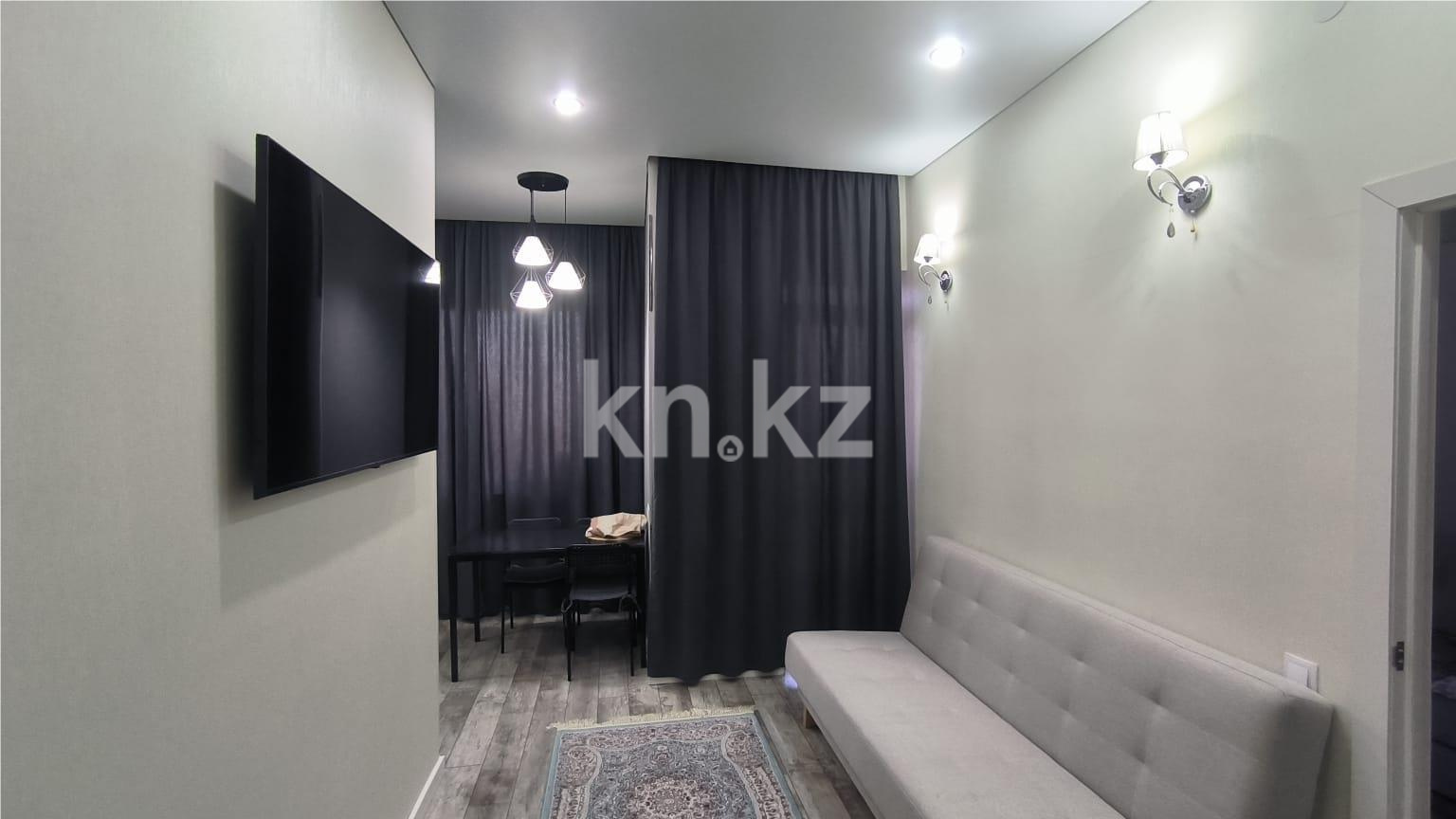 Продажа 2-комнатной квартиры, 55 м², пр. Шахтеров - Продажа квартир в Казахстане фото 1 из 14