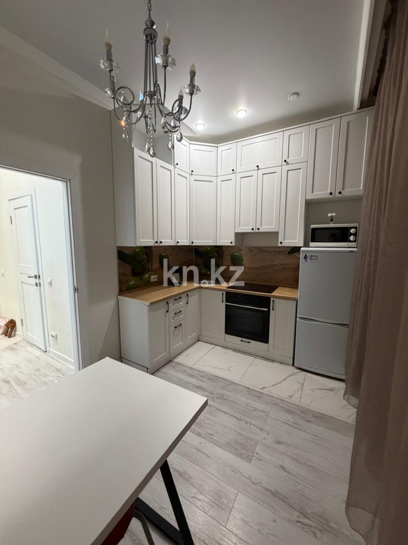 Аренда 1-комнатной квартиры, 38 м² в Астане