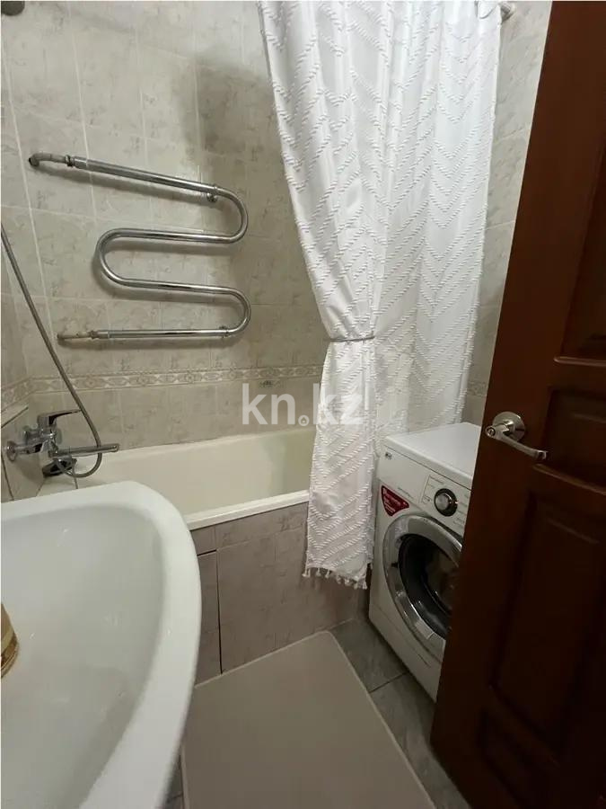 Продажа 3-комнатной квартиры, 80.4 м², ул. Розыбакиева, дом  220 в Алматы - фото 5