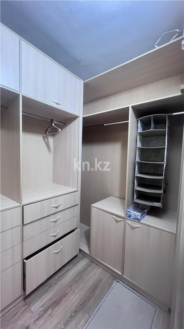 Продажа 3-комнатной квартиры, 96 м², ул. Абая, дом  61/2 - Продажа квартир в Караганде фото 8 из 18