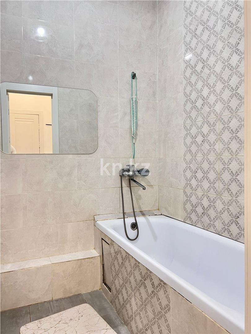 Продажа 4-комнатной квартиры, 106 м² в Караганде - фото 17