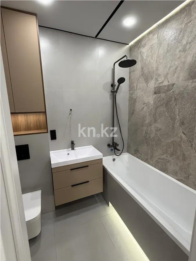 Продажа 3-комнатной квартиры, 65 м², ул. Е-430, дом  3 в Астане - фото 5