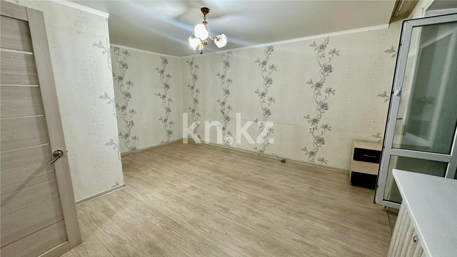 Продажа 1-комнатной квартиры, 32 м², мкр-н 12 - Продажа  однокомнатных квартир в Караганде фото 1 из 11