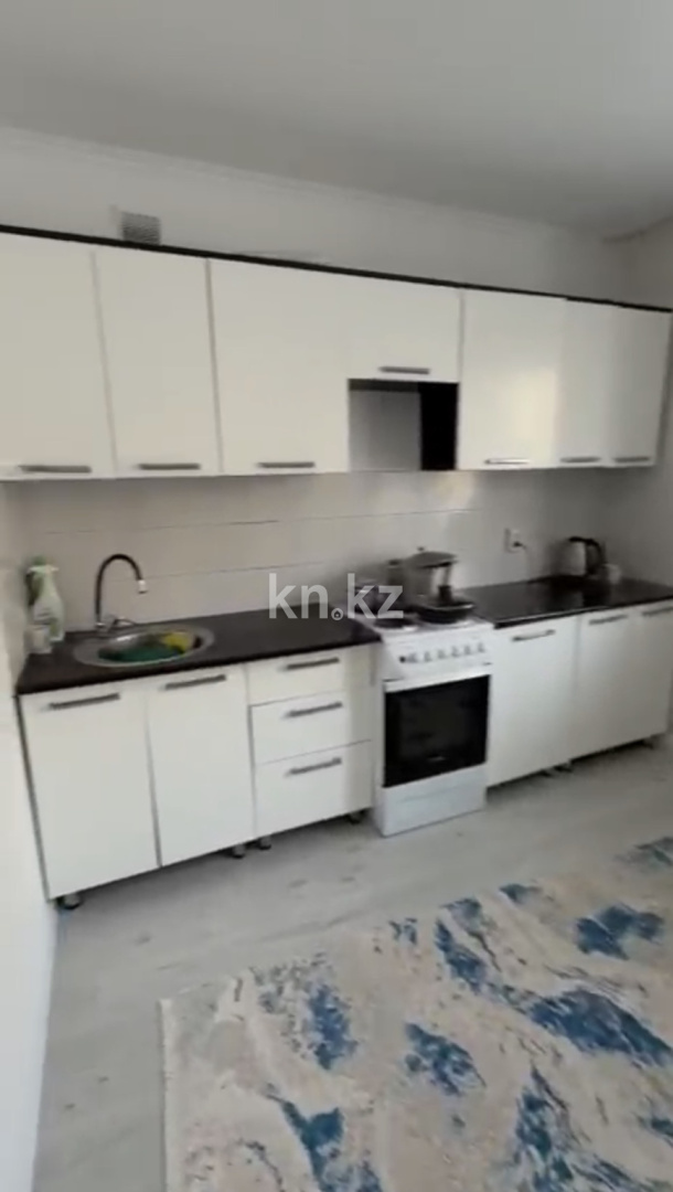 Аренда 1-комнатной квартиры, 38 м² в Астане