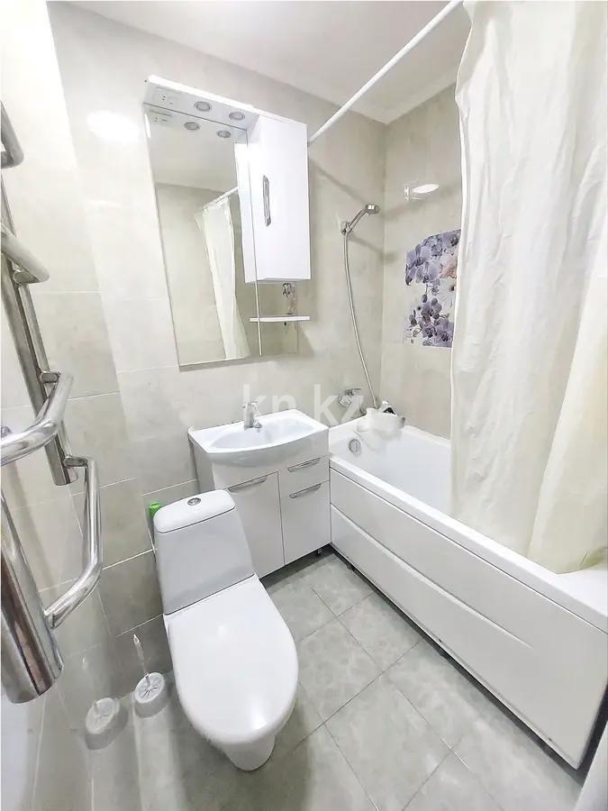 Продажа 1-комнатной квартиры, 31 м², ул. Жарокова, дом  169 в Алматы - фото 3