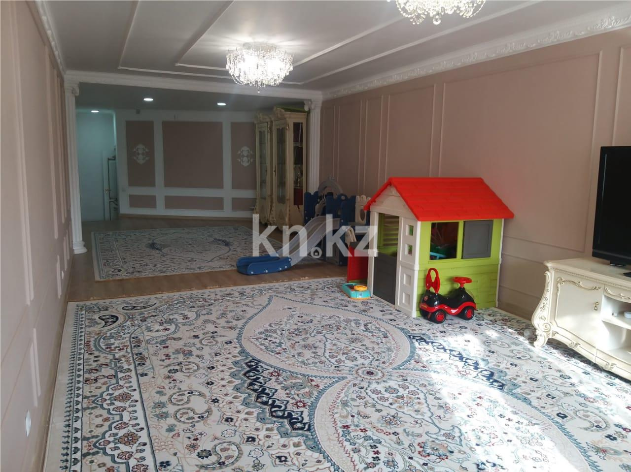 Продажа 5-комнатного дома, 520 м², ул. Муканова - Продажа домов, коттеджей в Караганде фото 45 из 51