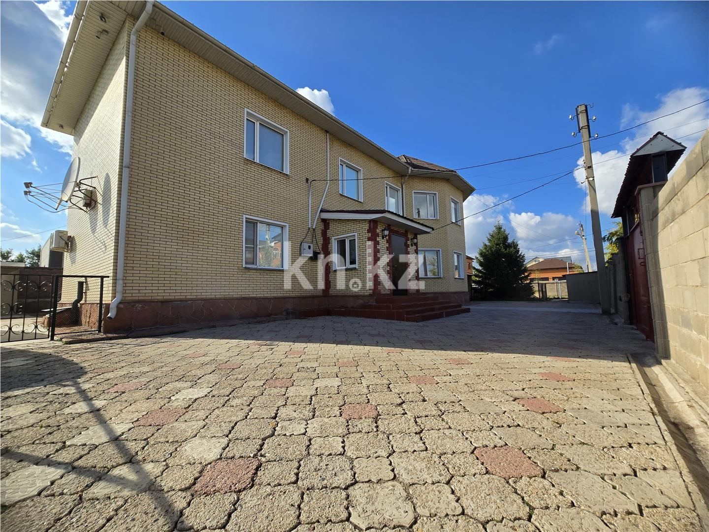Продажа 6-комнатного дома, 274 м² в Караганде