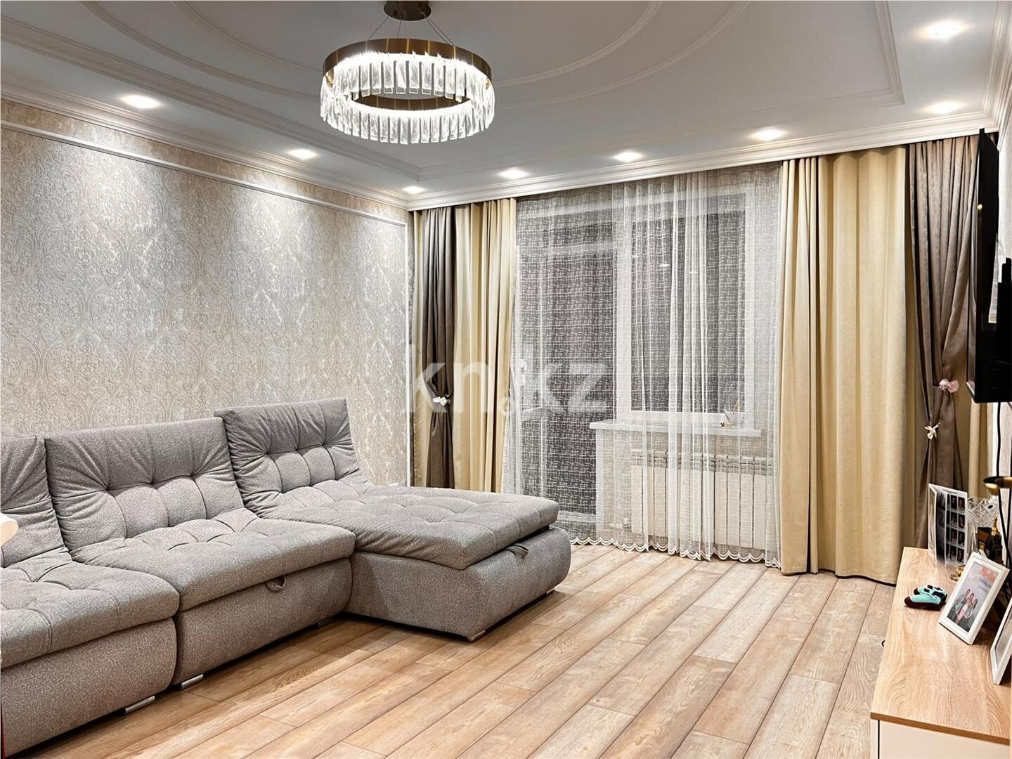Продажа 3-комнатной квартиры, 90 м² в Караганде