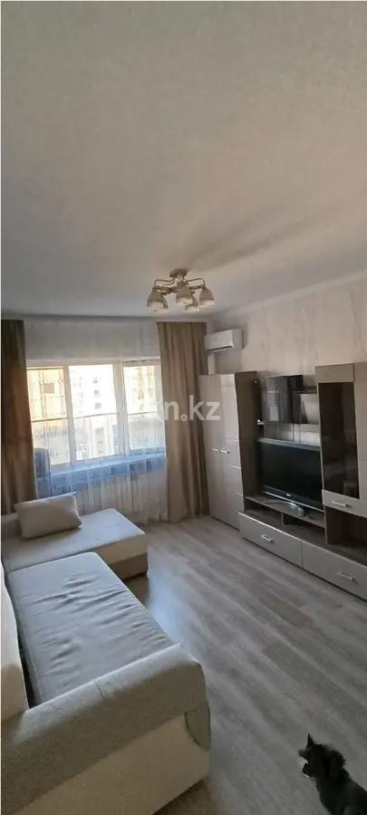 Продажа 1-комнатной квартиры, 42 м², мкр-н Аксай-4, дом  16 - Продажа квартир в Алматы фото 1 из 4