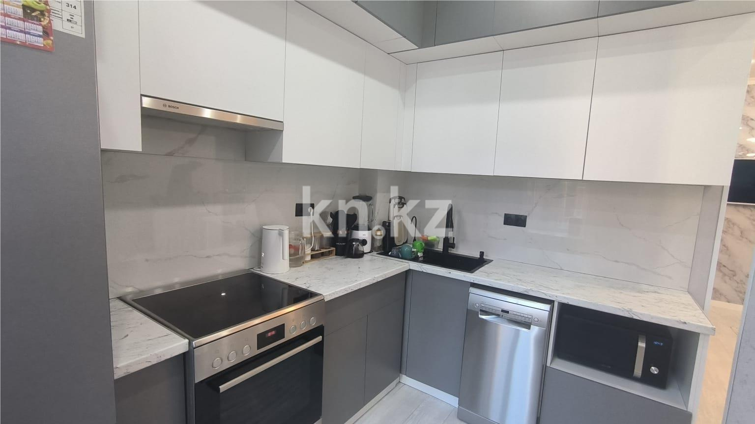 Продажа 4-комнатной квартиры, 118 м², ул. Букетова - Продажа  четырехкомнатных квартир в Караганде фото 15 из 27