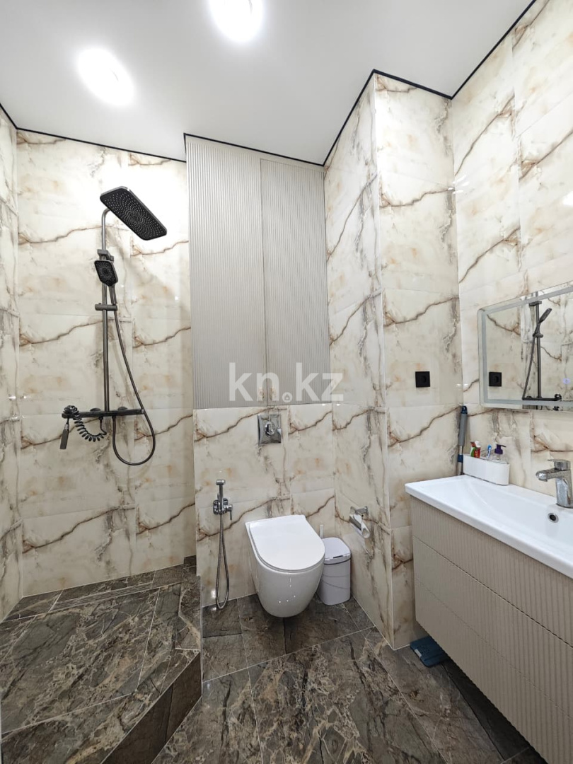 Продажа 3-комнатной квартиры, 74 м², ул. Букетова, дом  3/5 - Продажа квартир в Караганде фото 9 из 19