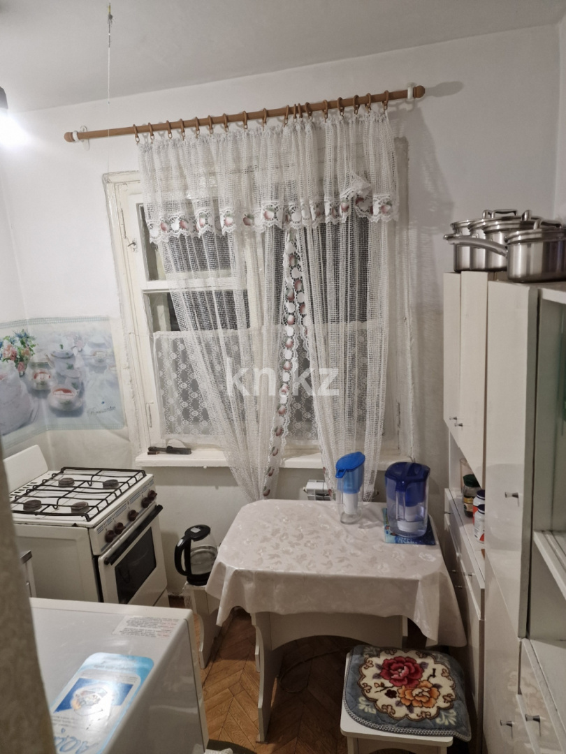 Продажа 3-комнатной квартиры, 62.1 м², мкр-н 14, дом  39 в Караганде - фото 4