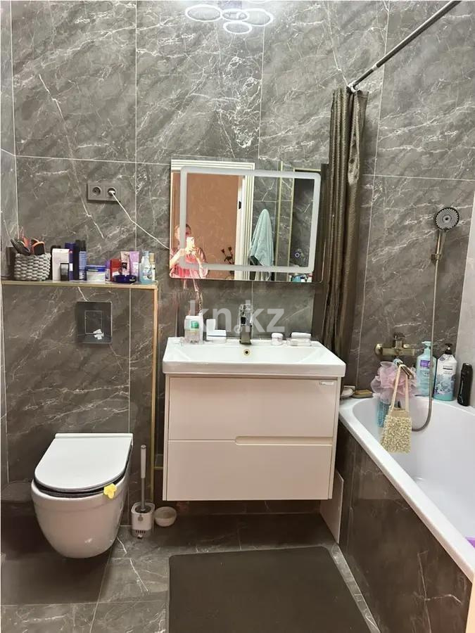 Продажа 2-комнатной квартиры, 81 м² в Алматы - фото 4