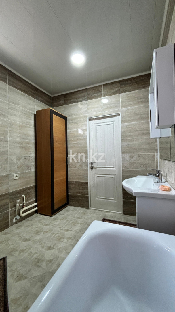 Продажа 6-комнатного дома, 200 м², Шонбасова, дом  16 - Продажа квартир в Атырау фото 33 из 40