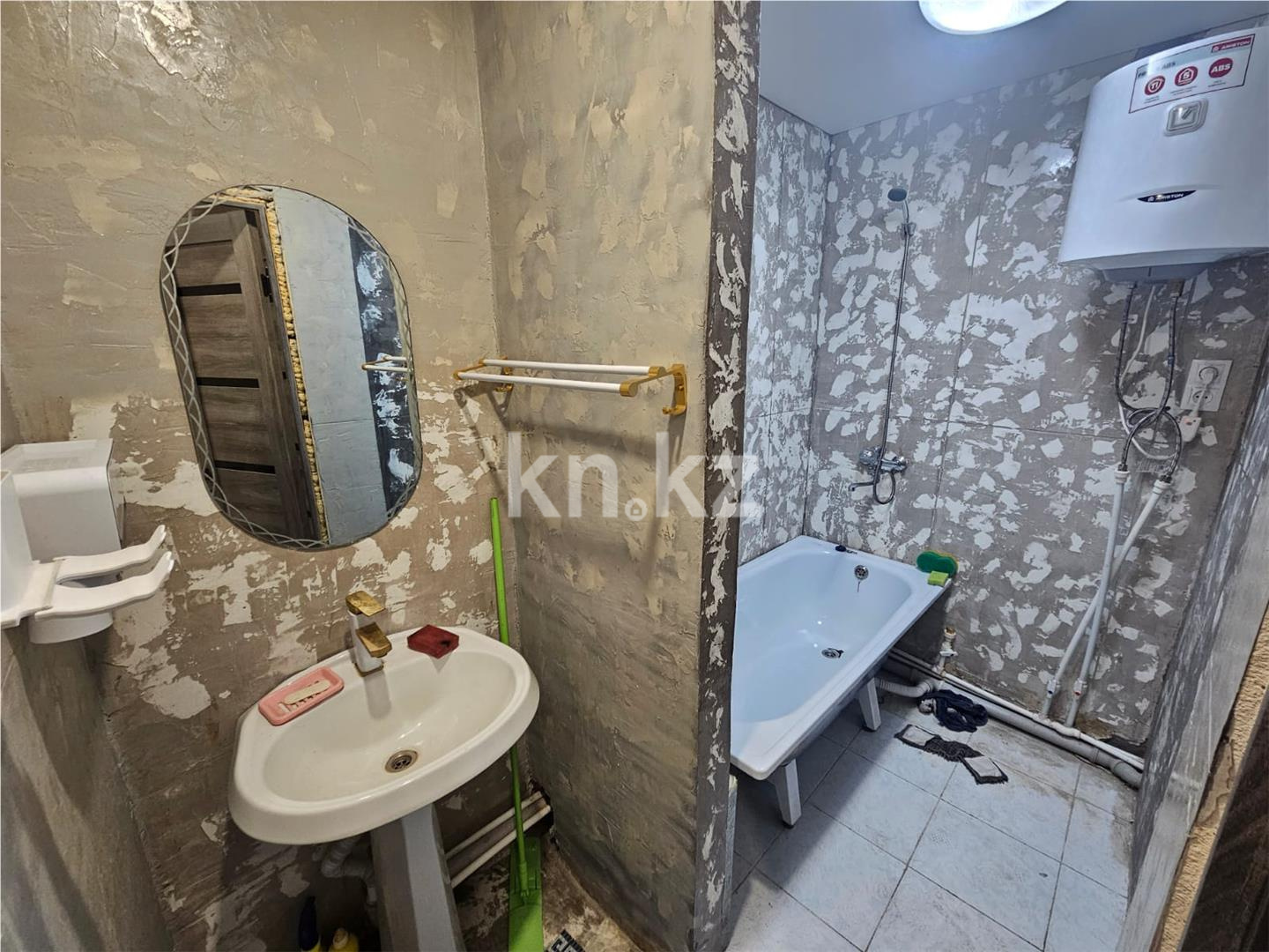 Продажа 3-комнатной квартиры, 62 м², ул. Язева - Продажа  трехкомнатных квартир в Караганде фото 8 из 18