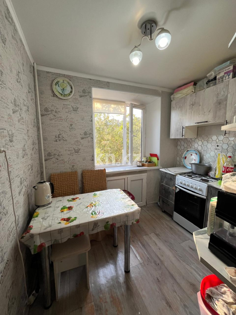 Продажа 4-комнатной квартиры, 63 м², мкр-н 14, дом  22 - Продажа  четырехкомнатных квартир в Караганде фото 6 из 10