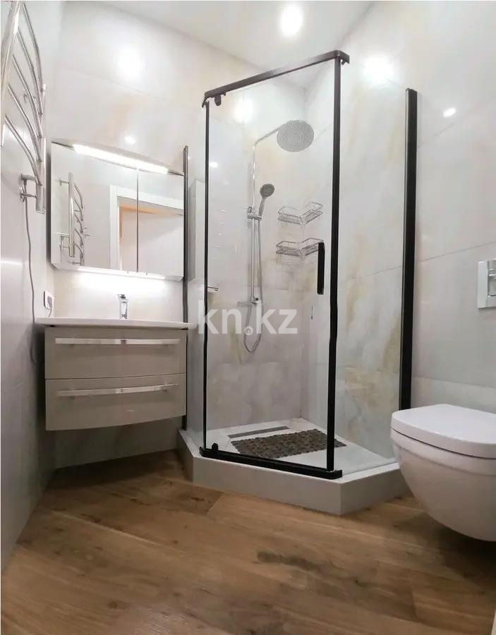 Продажа 2-комнатной квартиры, 72 м², ул. Достык, дом  8б в Астане - фото 3