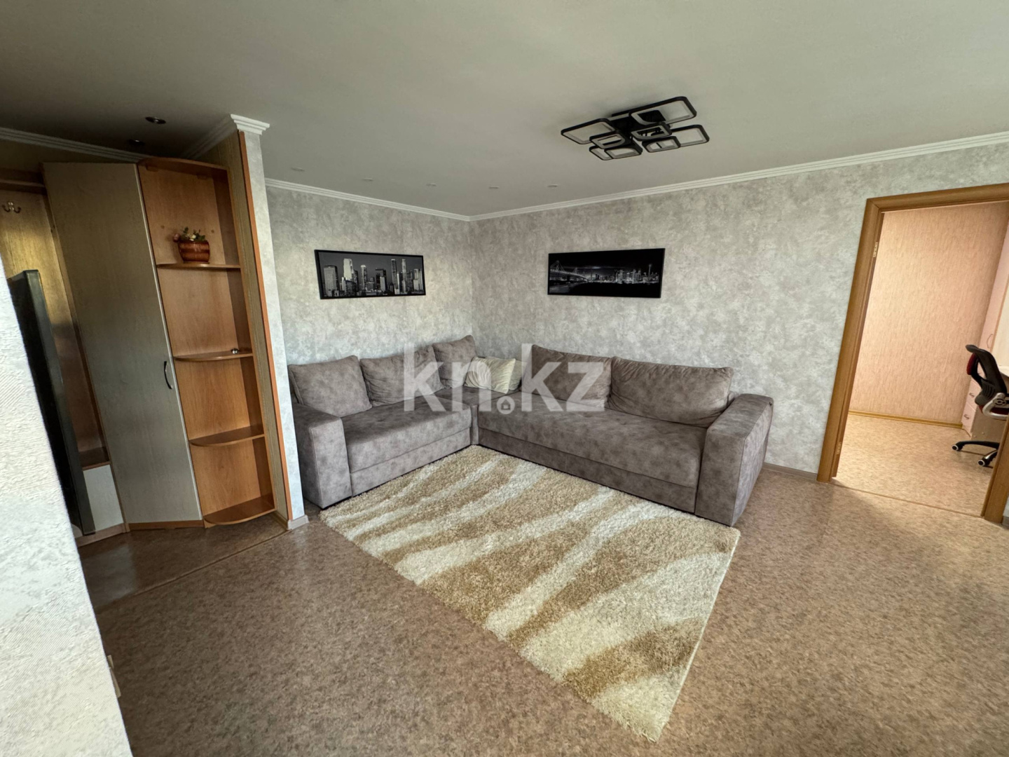 Продажа 2-комнатной квартиры, 44 м², мкр-н 21, дом  6 - Продажа квартир в Караганде фото 1 из 10