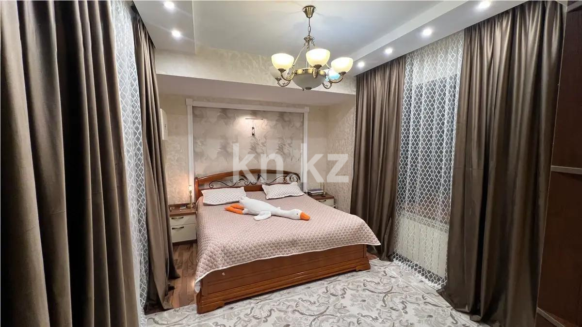 Продажа 4-комнатной квартиры, 93 м², ул. Желтоксан, дом  166 в Алматы - фото 2