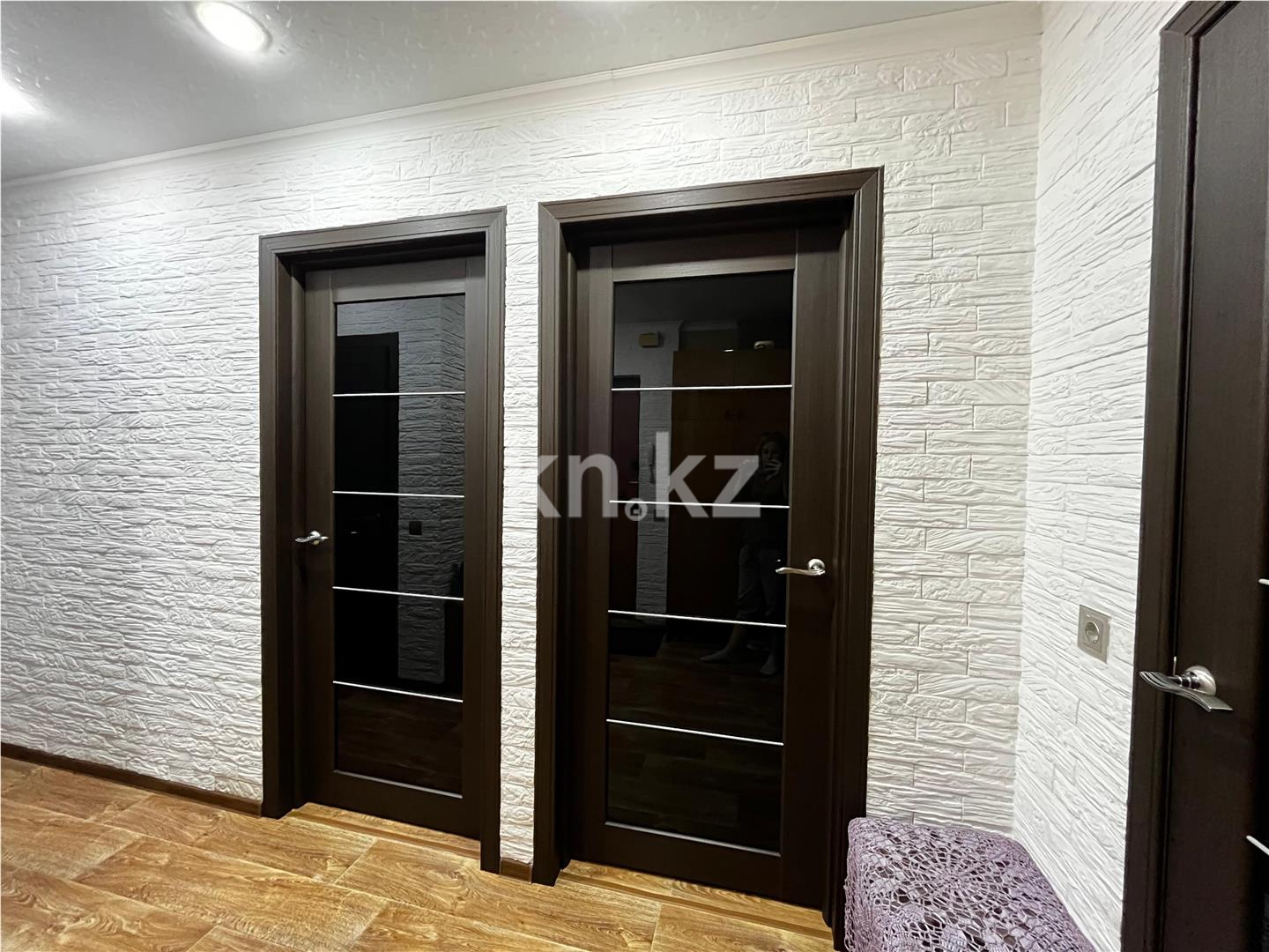 Продажа 3-комнатной квартиры, 61 м², мкр-н 19 в Караганде - фото 14