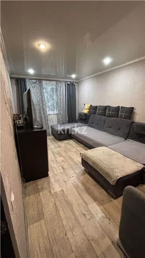 Продажа 2-комнатной квартиры, 43 м², мкр-н 11а, дом  18 - Продажа квартир в Караганде без посредников с фото фото 1 из 4