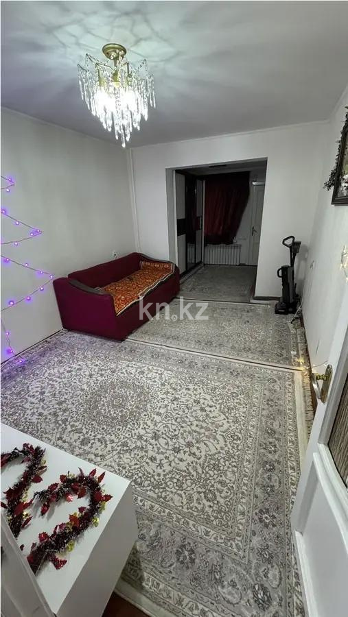 Продажа 4-комнатной квартиры, 104 м², мкр. Аксай-3а, дом  63 - Продажа квартир в Алматы фото 1 из 8