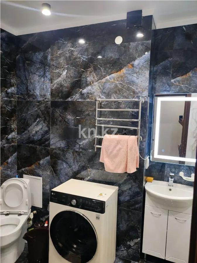 Продажа 2-комнатной квартиры, 62 м², ул. Бокейхана, дом  28 в Астане - фото 4