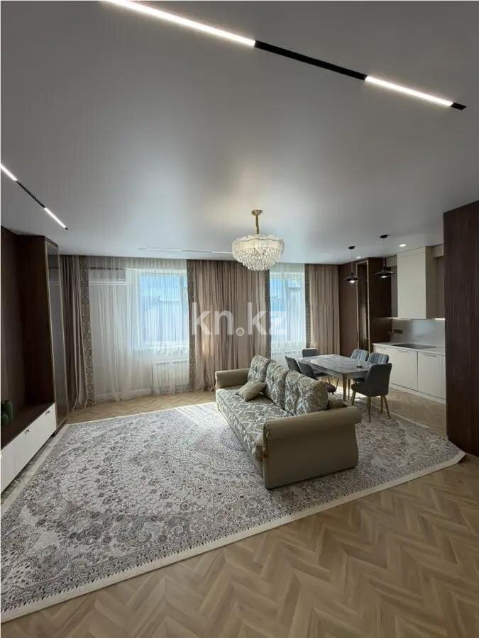 Продажа 4-комнатной квартиры, 130 м² в Астане