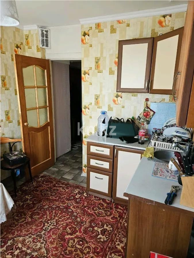 Продажа 3-комнатной квартиры, 65 м², ул. Язева, дом  6 в Караганде - фото 3